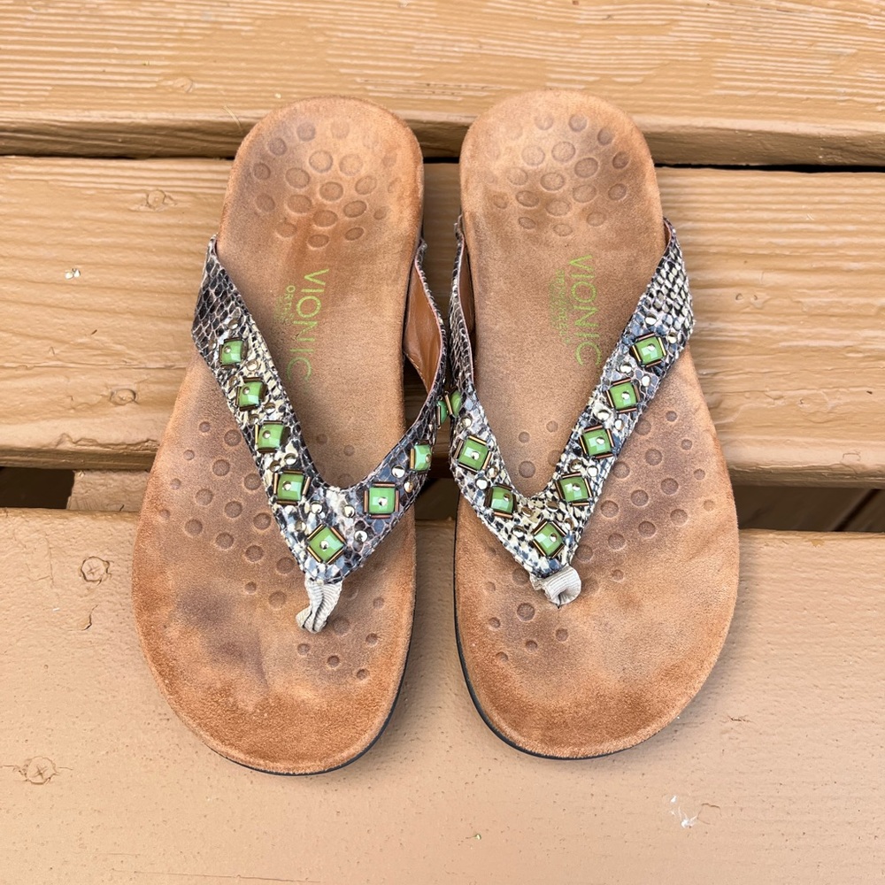 Vionic Orthaheel Floriana-Sandal Flip Flop Green and Natural Snake Embellished 7